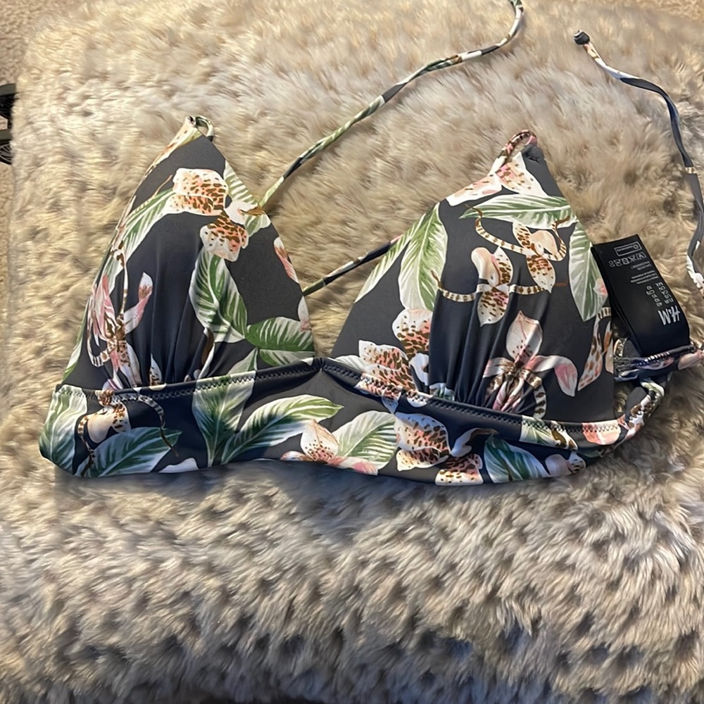 H&M swim top